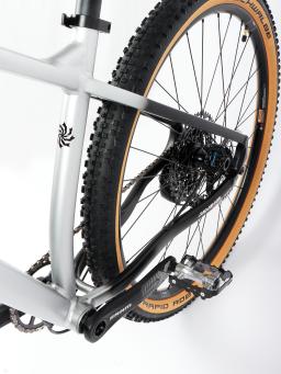 Kolo MTB 29"  Lee Cougan Revenge  Sram SX  Eagle 1x12 , velikost S -17" stříbrno-černá matná