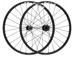 Shimano WH-MT501  29" Disc, Center Lock,  boost 15x110mm + 12x148mm, MicroSpine 12kolo zapletená kola MTB