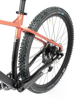 Kolo MTB 29"  Lee Cougan Droid  Shimano XT / SLX  1x12 , velikost  M -19" měděná -černá matná