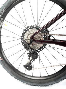 Kolo MTB 29"  FOCUS Raven 9.9 Shimano XT 1x12 , velikost S -16,5" vínově červená tmavá metalíza lesk