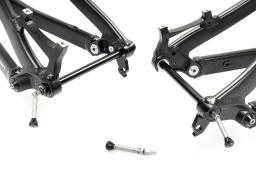 Celoodpružené eloktrokolo  MTB 29"/27,5"  Lee Cougan E-Quest - Brose S / 720Wh-20Ah / Shimano SLX  1x12   , velikost  M -17,5"  – barva černo- šedá matná