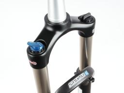 SR Suntour XCR32 LO-Air, odpružená vidlice MTB 27,5", Boost 15x110mm , zdvih 120mm , offset 51mm , PostMount