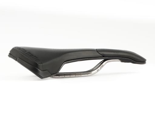 Selle Italia X-LR Air Cross SUPERFLOW  TI316 sedlo  černé