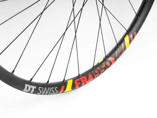 DT Swiss FR1950 Spline MTB 27,5'' 30 mm IS 12/148 mm BOOST zadní zapletené kolo