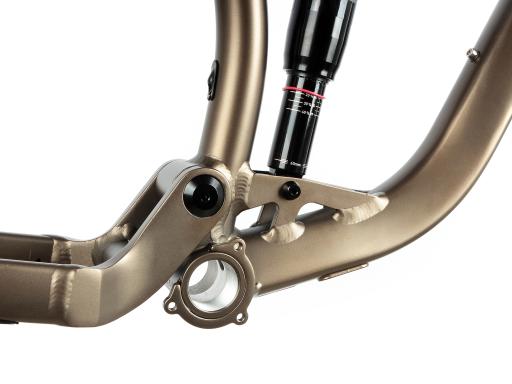 Celoodpružené MTB 29" Lee Cougan Quest SHIMANO Deore Di2 M6250 1x12, velikost M – 17,5" (44 cm), hnědozlatá matná