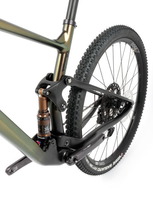 Celoodpružené MTB 29" kolo Spyder Cross  SRAM X01 Eagle 1x12 velikost  L – 19,5" (49,5 cm)   – barva dle přání