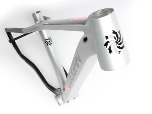 Kolo MTB 29"  Lee Cougan Revenge  Sram GX Eagle 1x12 , velikost  L -20"  stříbrno-černá matná