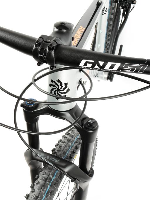 Kolo MTB 29"  Lee Cougan Revenge  Shimano SLX / Deore 1x12 , velikost M -19" stříbrno-černá matná