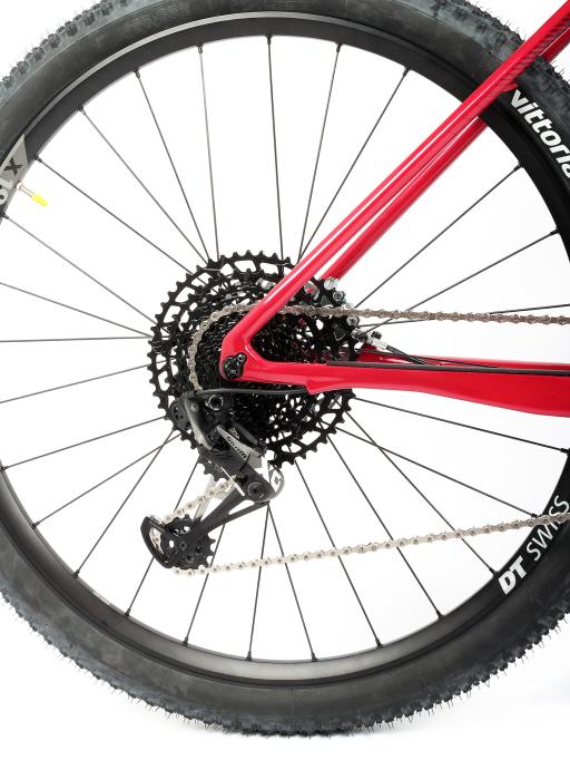 Kolo MTB 29"  FOCUS Raven 8.8  SRAM X01 Eagle 1x12 , velikost M -18" červená - lesklá
