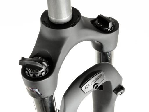 SR Suntour  NEX E25 NLO DS Treking 28" odpružená vidlice zdvih 50mm, 1 1/8"A-head