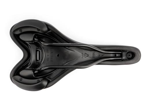 Selle Royal Mach 8549, Sedlo barva černá