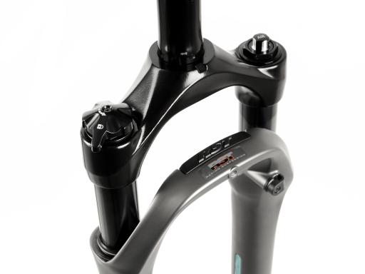 RST Volant Air TNL, Odpružená vidlice Trekking  28"  zdvih 50 mm, šedo-stříbrná