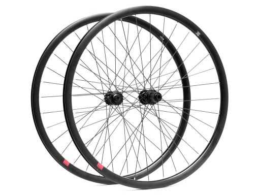 Zapletená kola Gravel/Silniční Mach1 560 Disc – Shimano HB-RS470/Shimano105 FH-R7070 – 12x100/12x142 – Disc Center Lock – pár