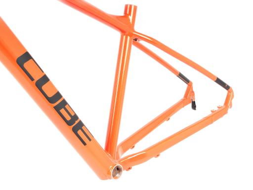Kolo MTB 29" Cube Attention Shimano ESSA 1x8, velikost XXL – 22", oranžová/černá