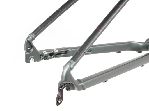 Kolo MTB 29" Cube Analog Shimano Deore 1x11, velikost L – 18", kovověšedá/červená