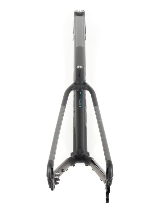 Kolo MTB 27,5" Cube Aim Race Shimano CUES U6000 1x10, velikost S – 14", černá/modrá