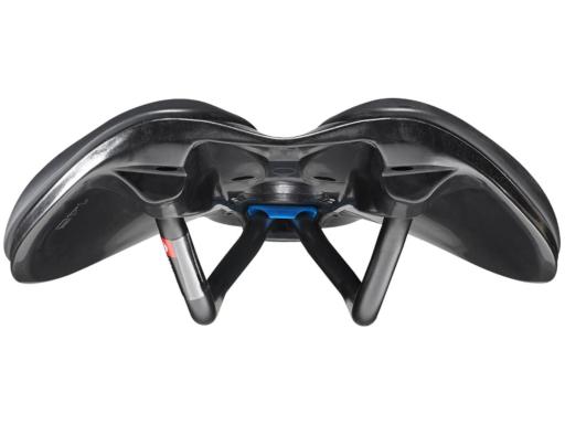 Selle Italia Novus Evo Boost Superflow manganové sedlo, černé